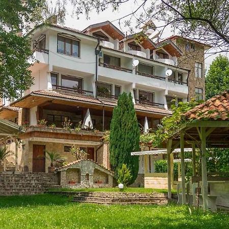 Hotel Paradise Place Kalofer Εξωτερικό φωτογραφία