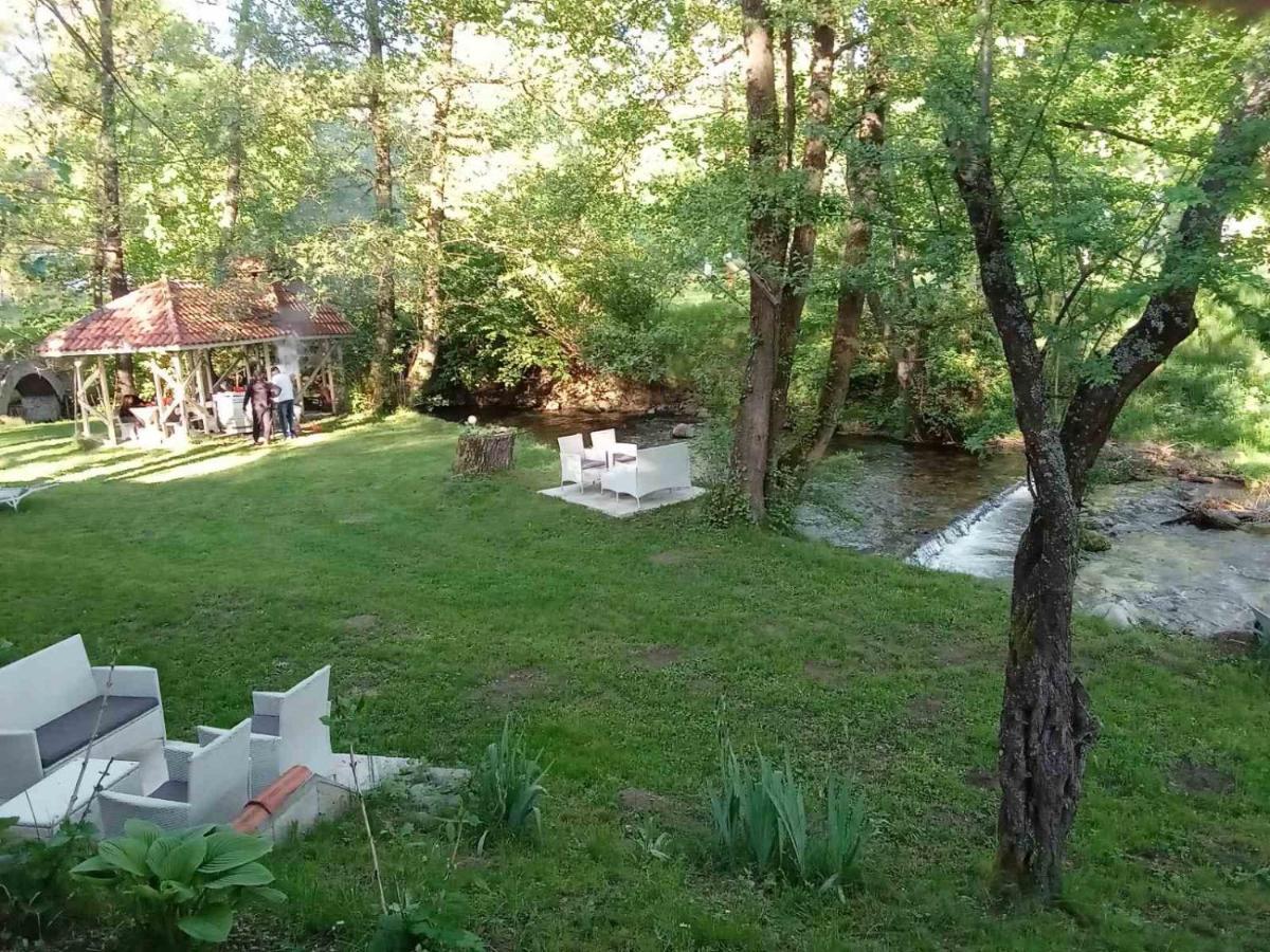 Hotel Paradise Place Kalofer Εξωτερικό φωτογραφία