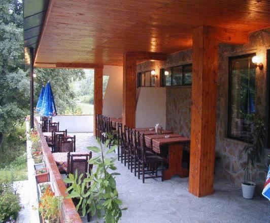 Hotel Paradise Place Kalofer Εξωτερικό φωτογραφία