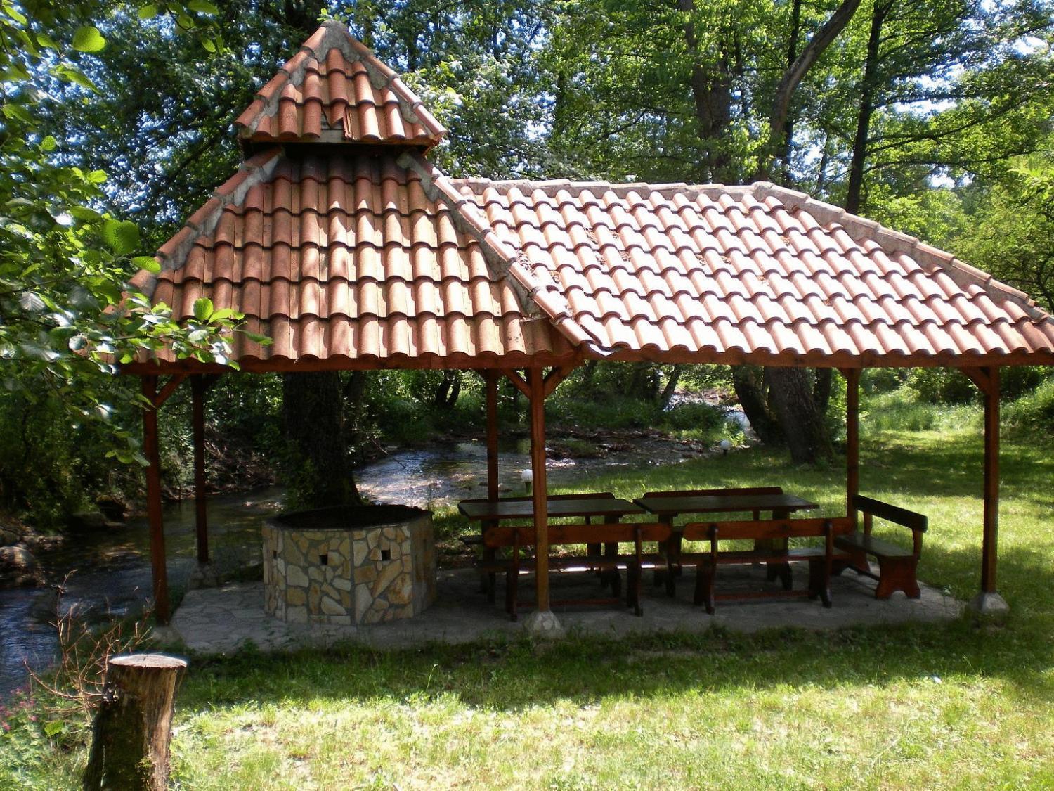 Hotel Paradise Place Kalofer Εξωτερικό φωτογραφία