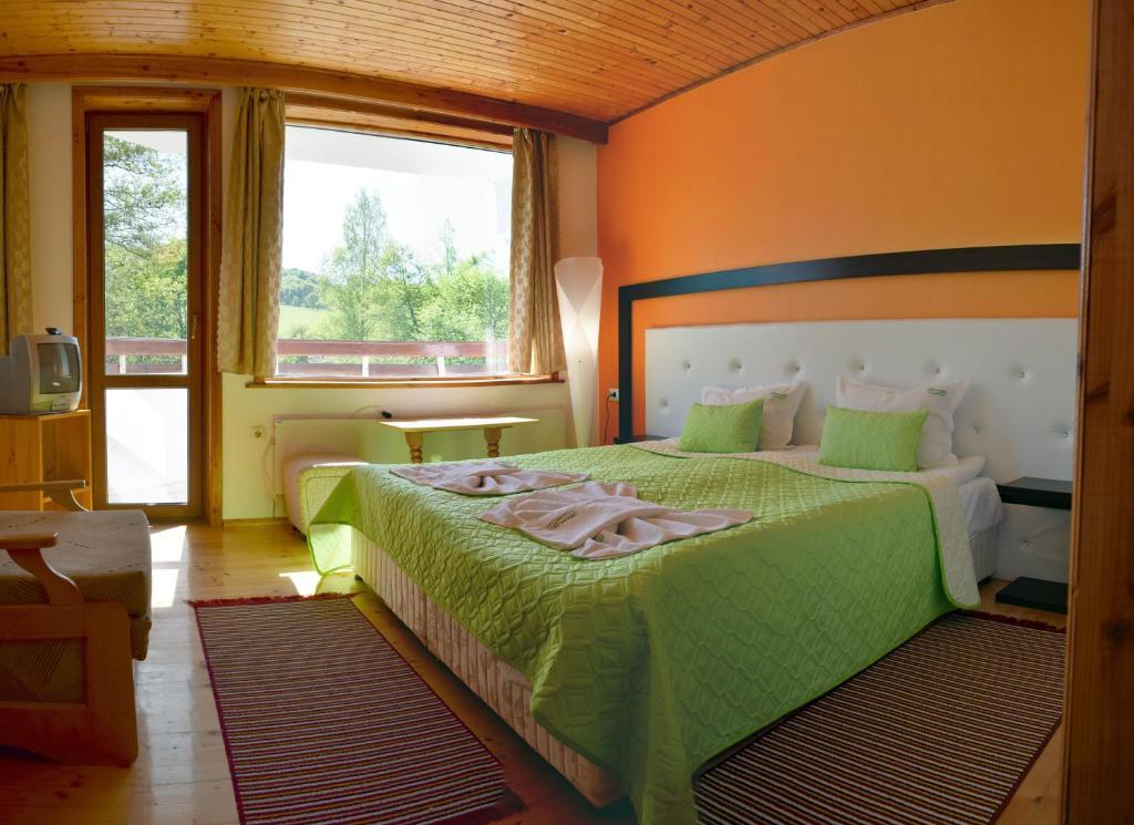 Hotel Paradise Place Kalofer Δωμάτιο φωτογραφία